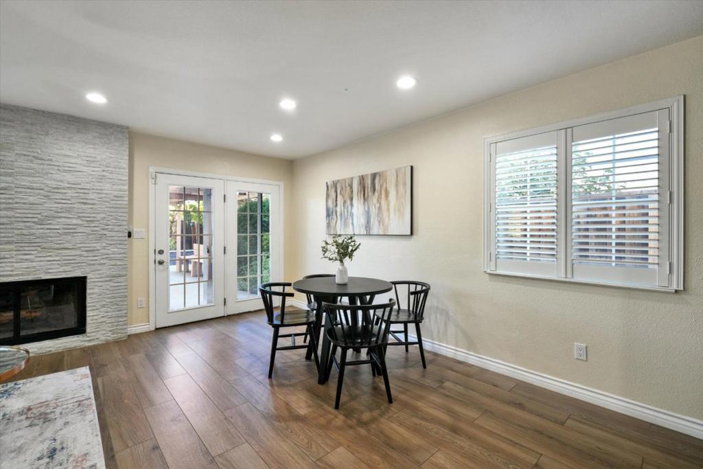 2979 Silverland Drive Property Photo 22
