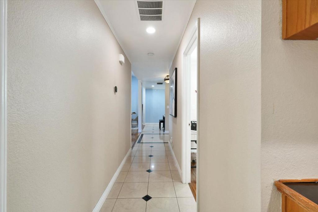 2979 Silverland Drive Property Photo 34
