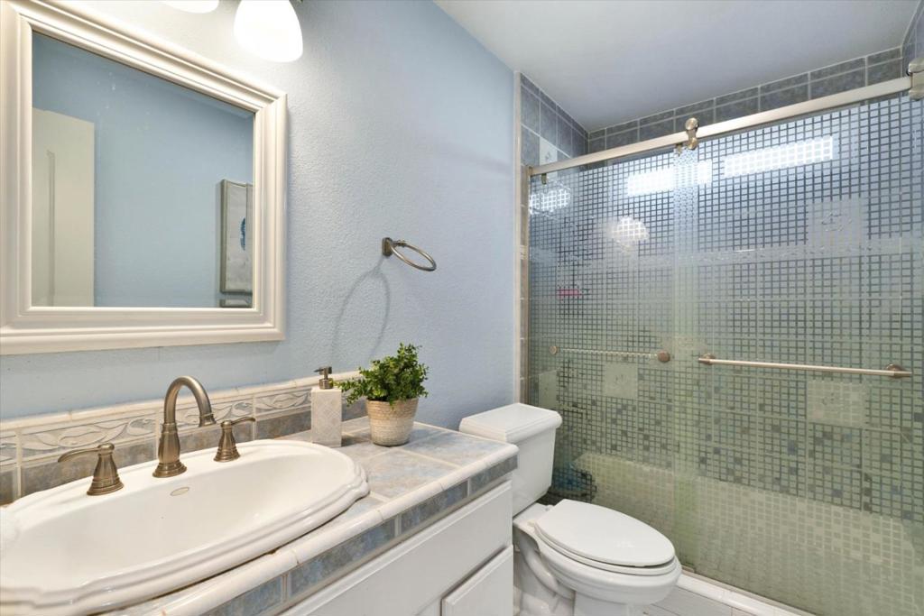 2979 Silverland Drive Property Photo 36