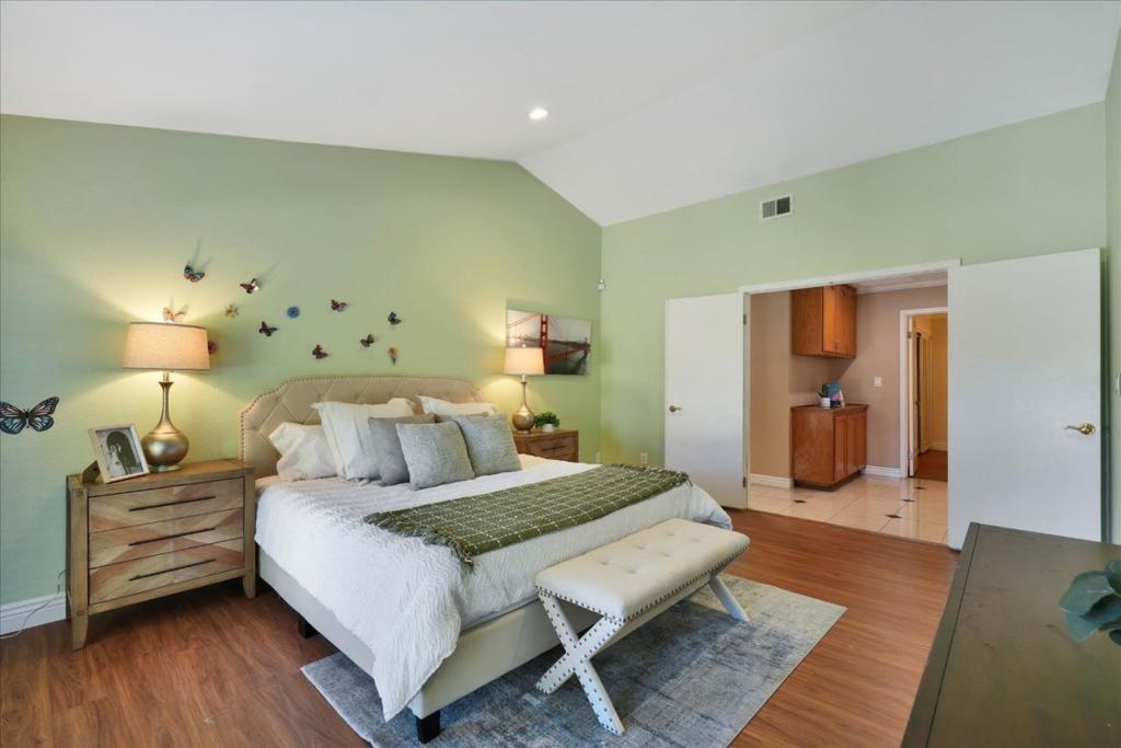 2979 Silverland Drive Property Photo 43