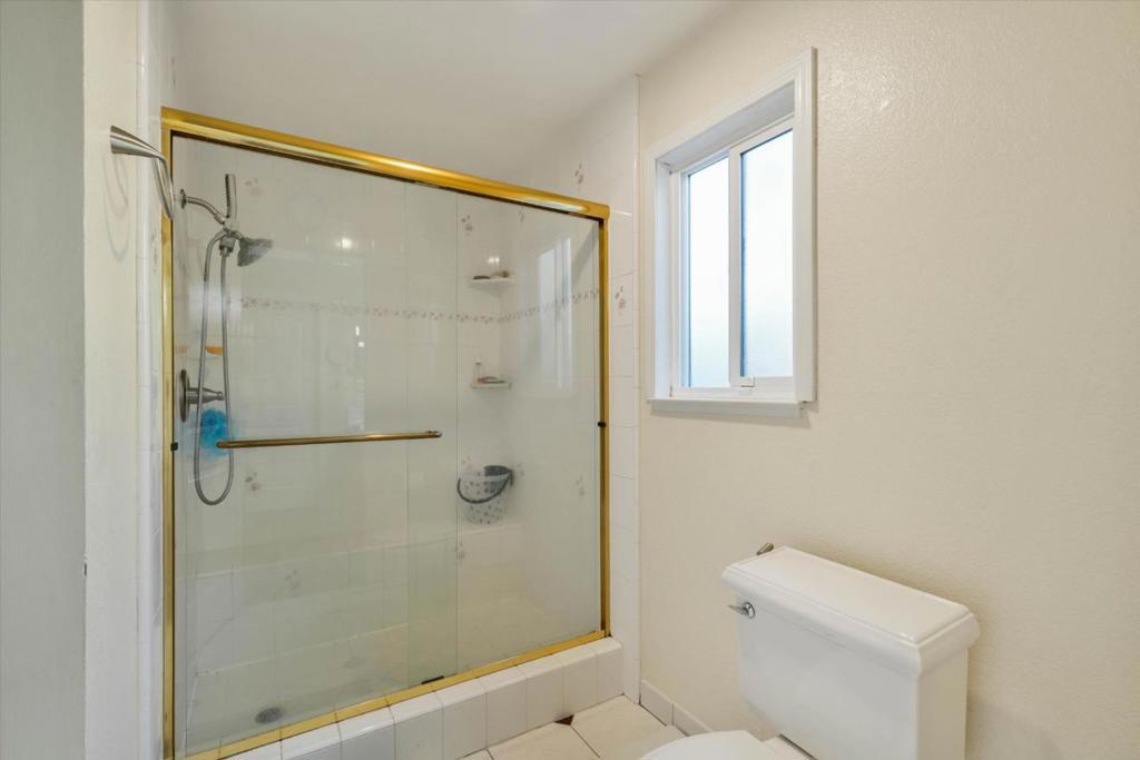 2979 Silverland Drive Property Photo 48