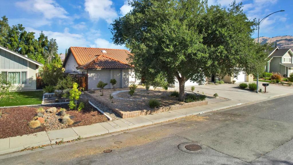 2979 Silverland Drive Property Photo 66