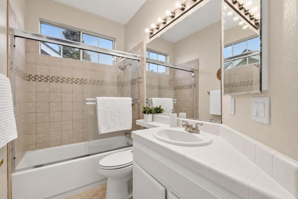 693 Windsor Terrace Property Photo 35