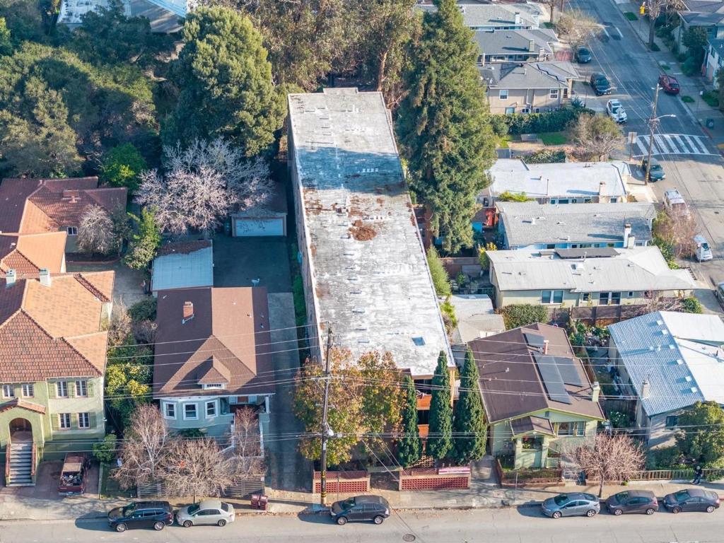 5412 Claremont Avenue Property Photo 4