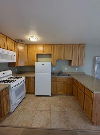 5412 Claremont Avenue Property Photo 13