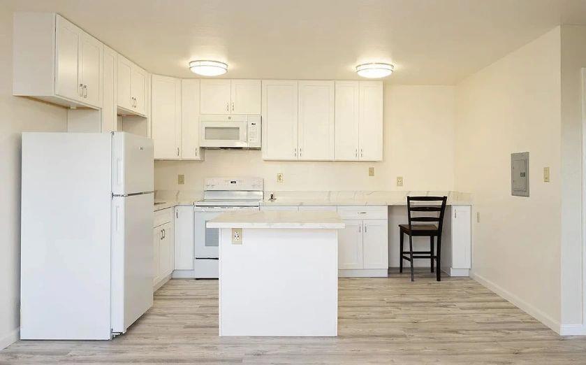 303 Lee Street Property Photo 11