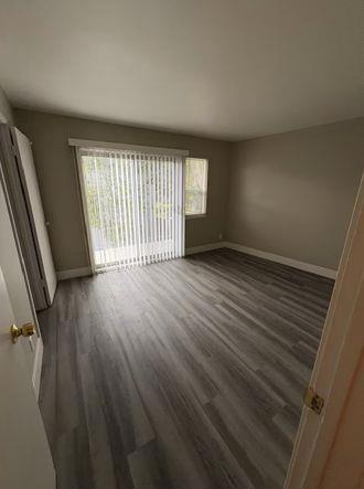 303 Lee Street Property Photo 13