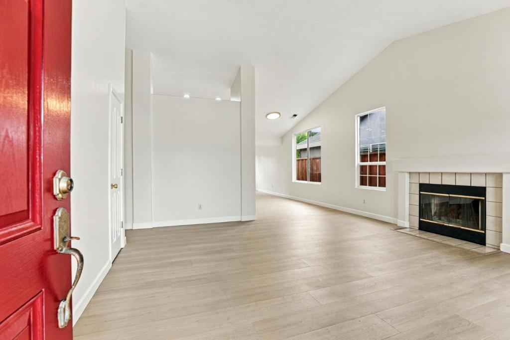 1181 Jacqueline Drive Property Photo 3