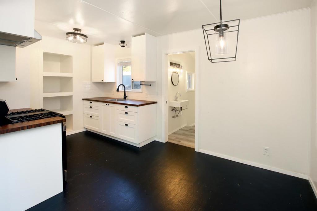 ML82064420 Property Photo 3