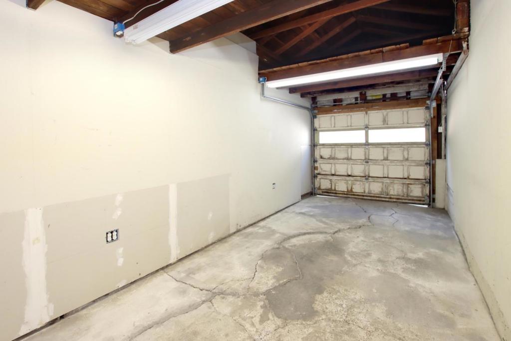 ML82064420 Property Photo 16