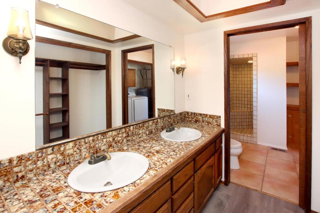 ML82064420 Property Photo 32