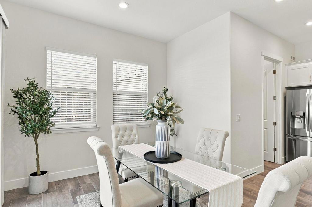 1612 Goldenstar Court Property Photo 14