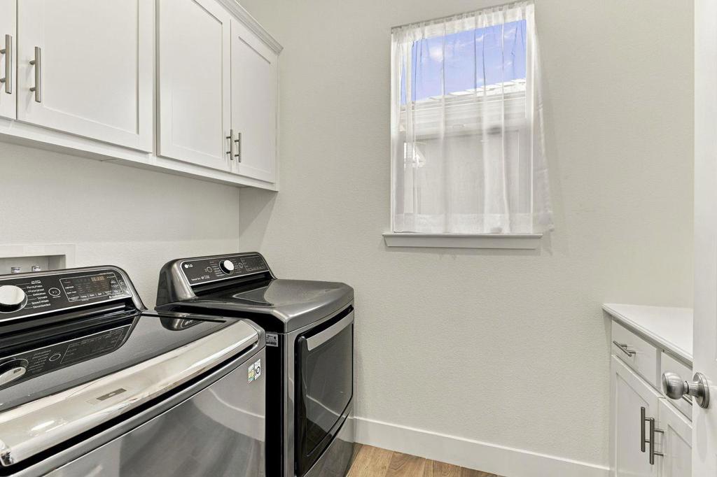 1612 Goldenstar Court Property Photo 30