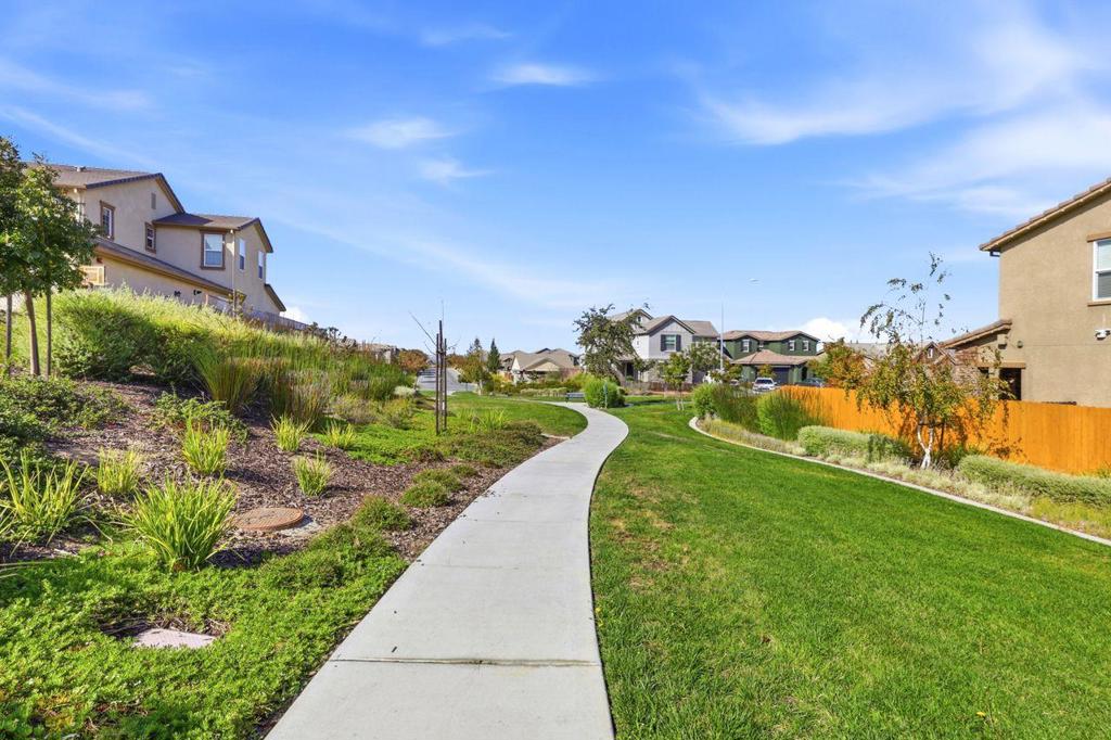 1612 Goldenstar Court Property Photo 39