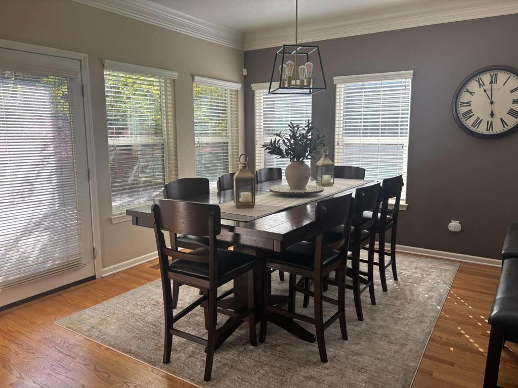 1190 Squirrel Creek Place Property Photo 13