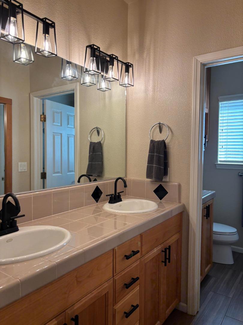 1190 Squirrel Creek Place Property Photo 26