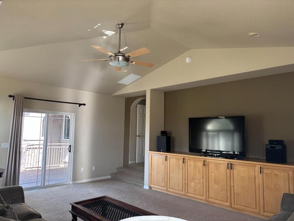 1190 Squirrel Creek Place Property Photo 32