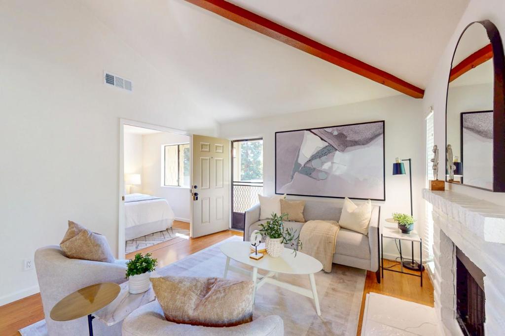5701 Makati Circle E Property Photo 1