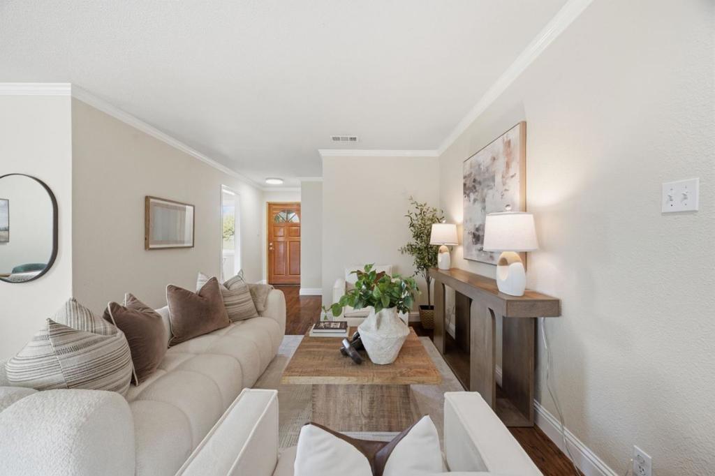 1858 Comstock Lane Property Photo 9
