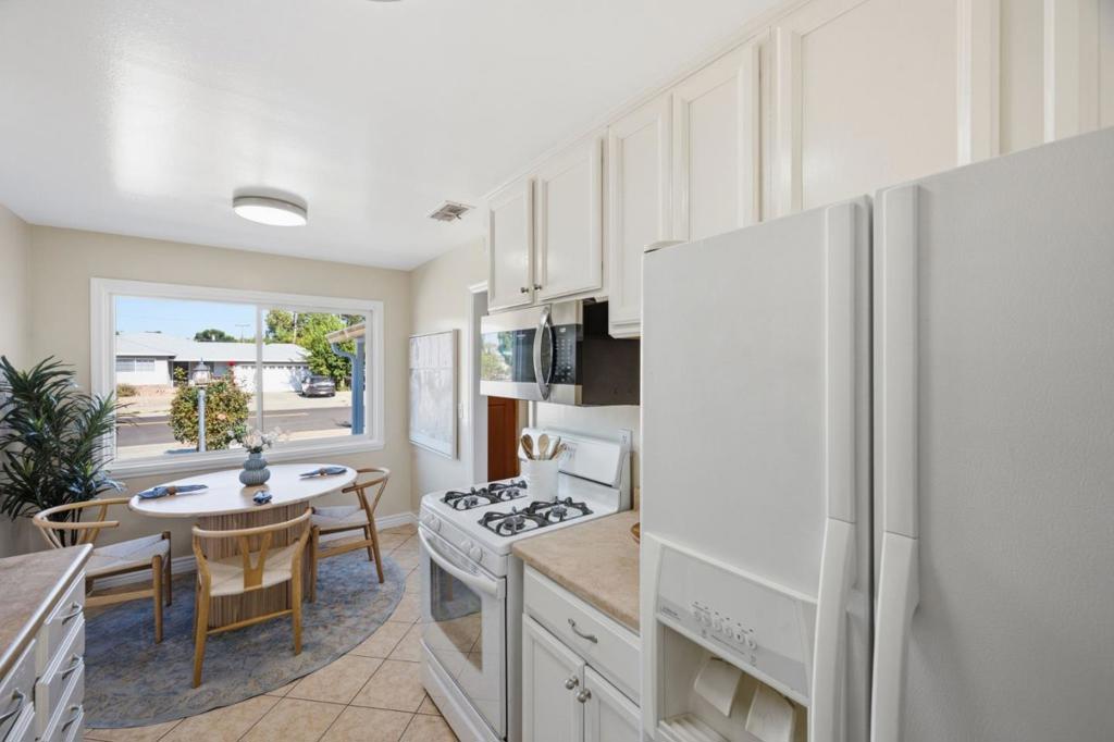 1858 Comstock Lane Property Photo 12