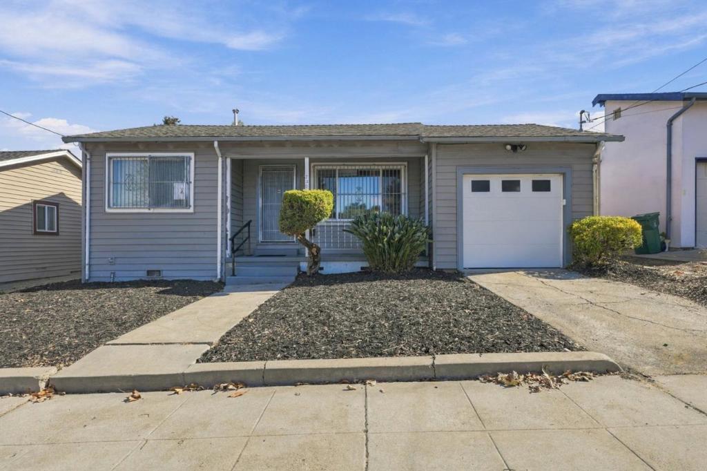 720 Kern Street Property Photo 1