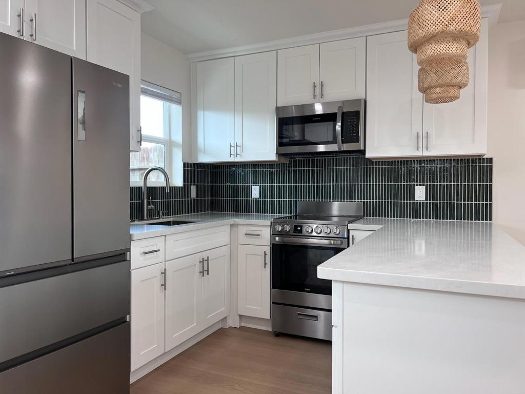 532 Mayfair Avenue A Property Photo 5