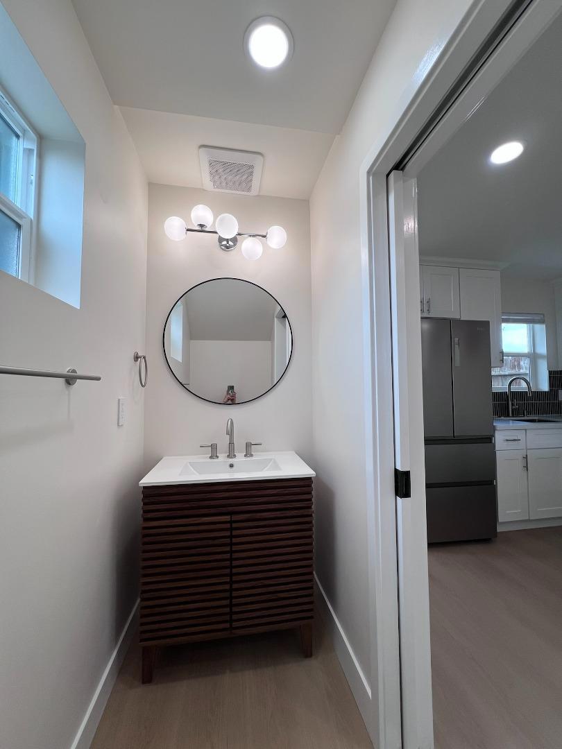 532 Mayfair Avenue A Property Photo 9