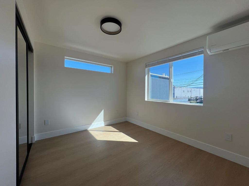 532 Mayfair Avenue A Property Photo 18