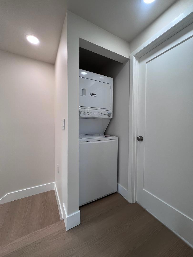 532 Mayfair Avenue A Property Photo 23