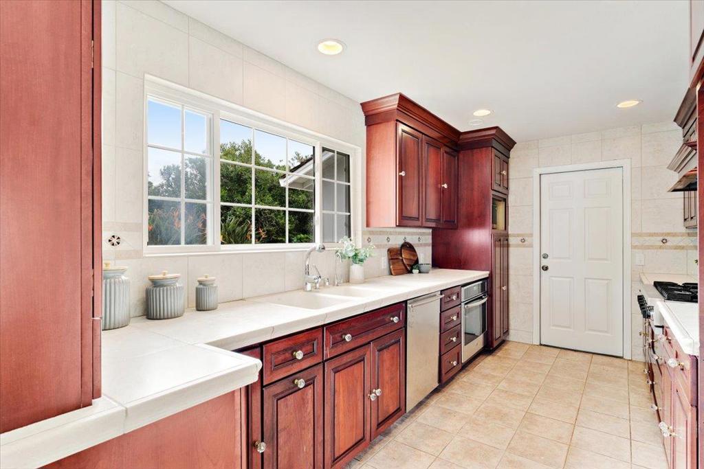 620 Baltusrol Drive Property Photo 17