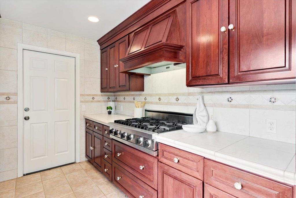 620 Baltusrol Drive Property Photo 18
