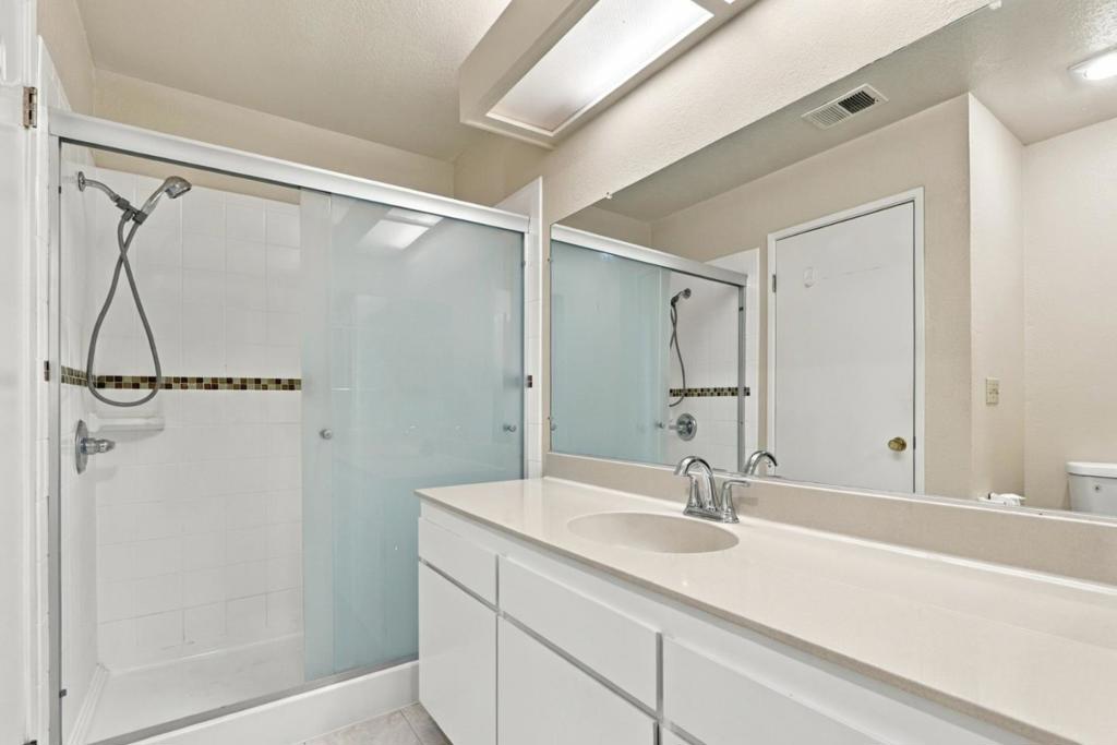 1400 Bowe Avenue 1206 Property Photo 16