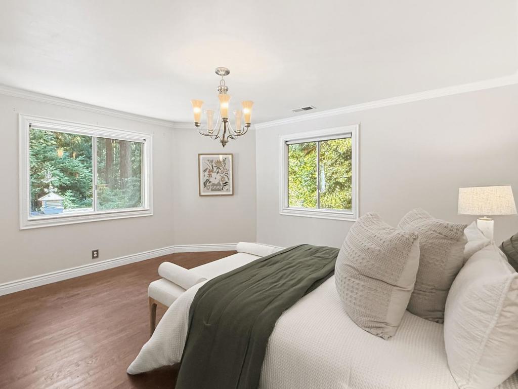 625 Nottingham Way Property Photo 13
