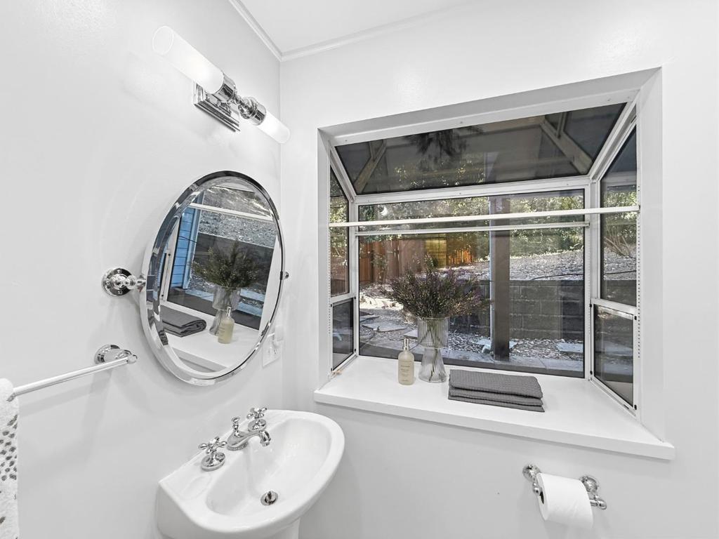 625 Nottingham Way Property Photo 23