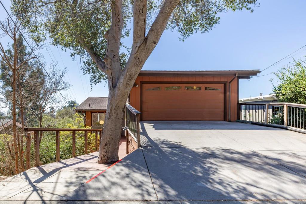 546 Monterey Drive Property Photo 1