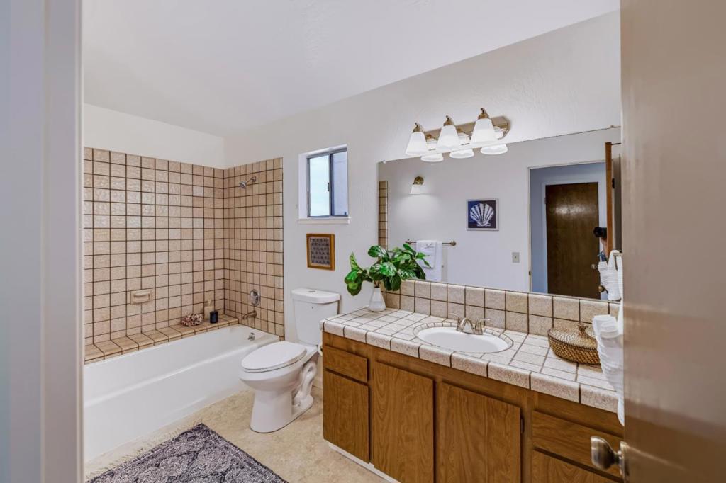 546 Monterey Drive Property Photo 24