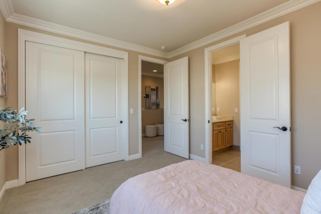 106 George Court Property Photo 25