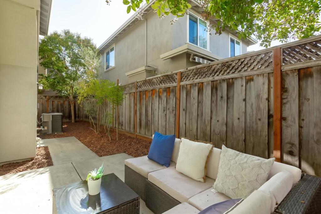 106 George Court Property Photo 33