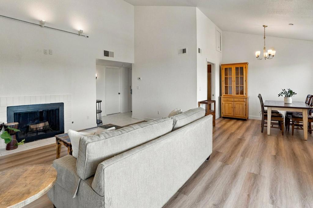 318 Soquel Avenue A3 Property Photo 4