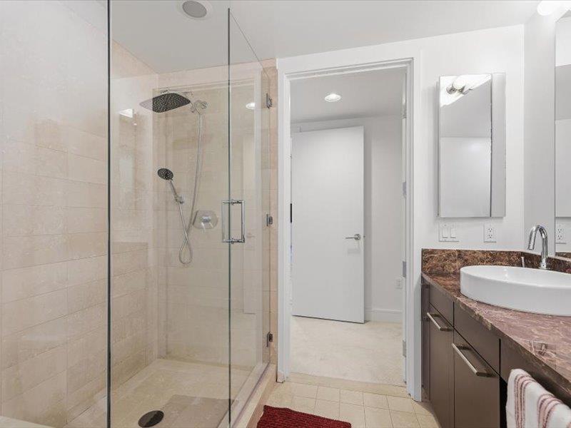 631 Folsom Street 7b Property Photo 17