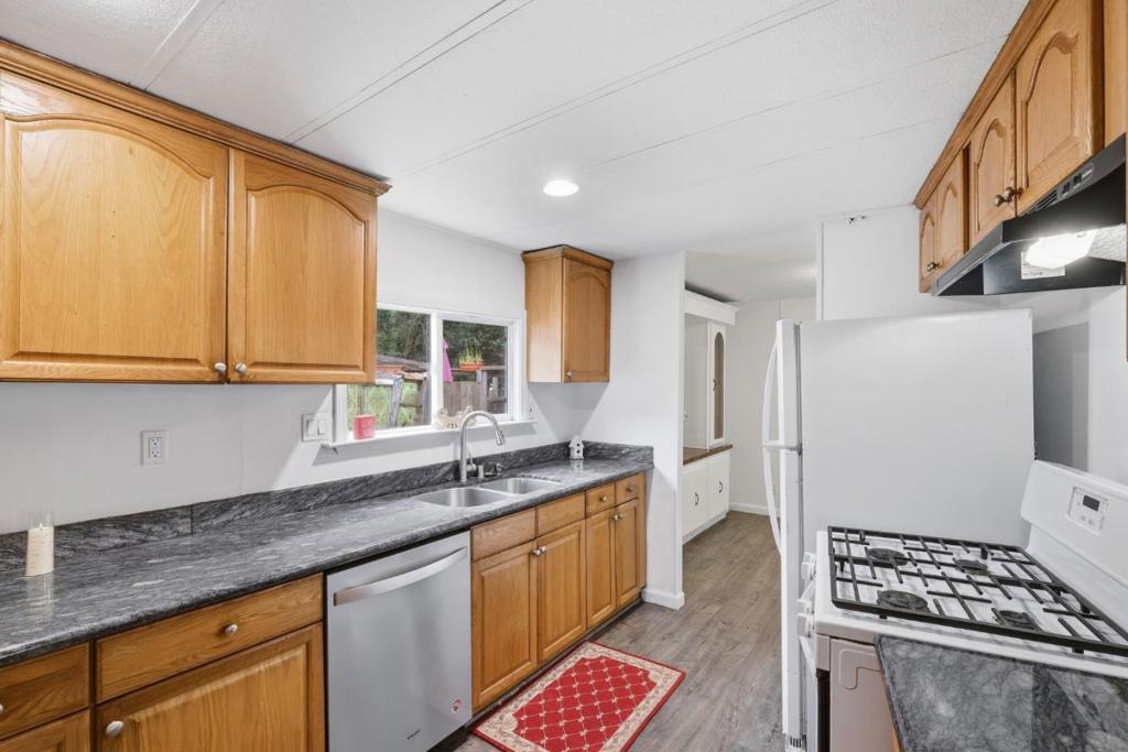 18285 China Grade Road 14 Property Photo 11