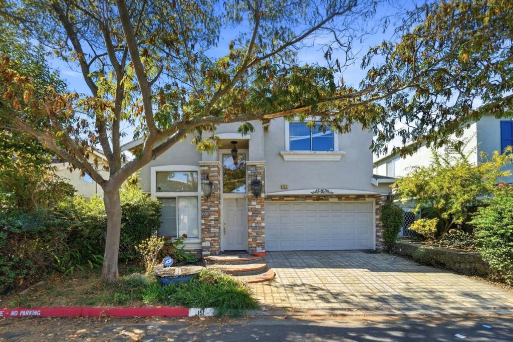 151 Wellington Place Property Photo 1