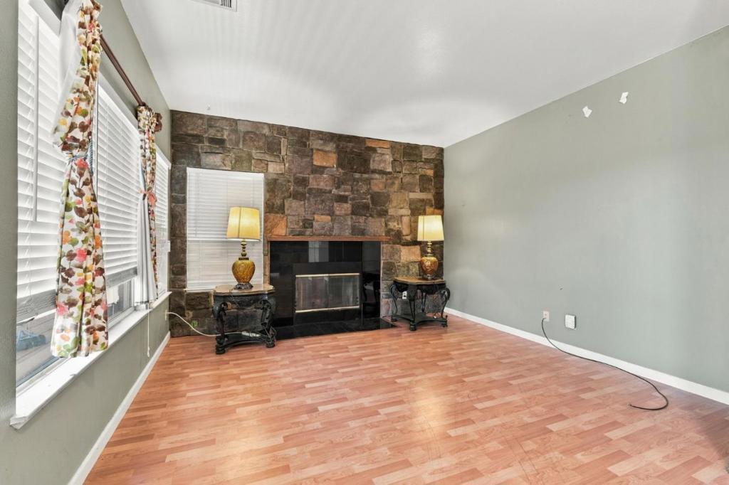 151 Wellington Place Property Photo 4