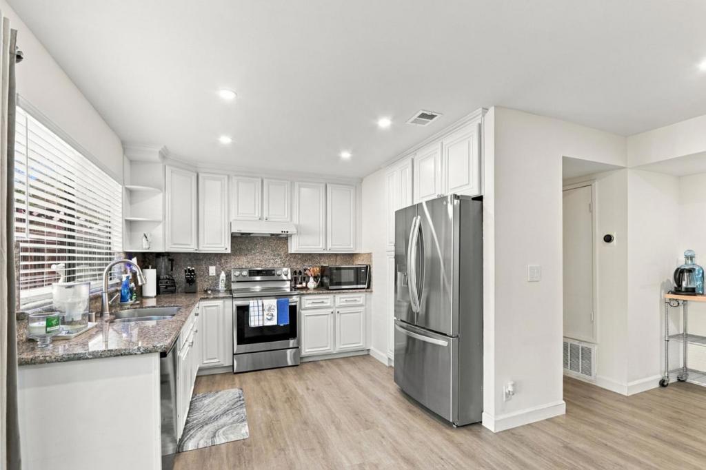 4744 Durango River Court Property Photo 16