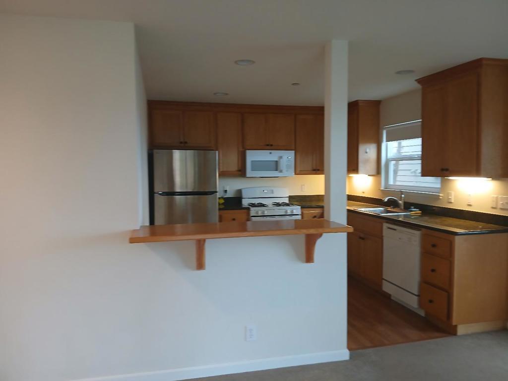 406 Coronado Street Property Photo 6