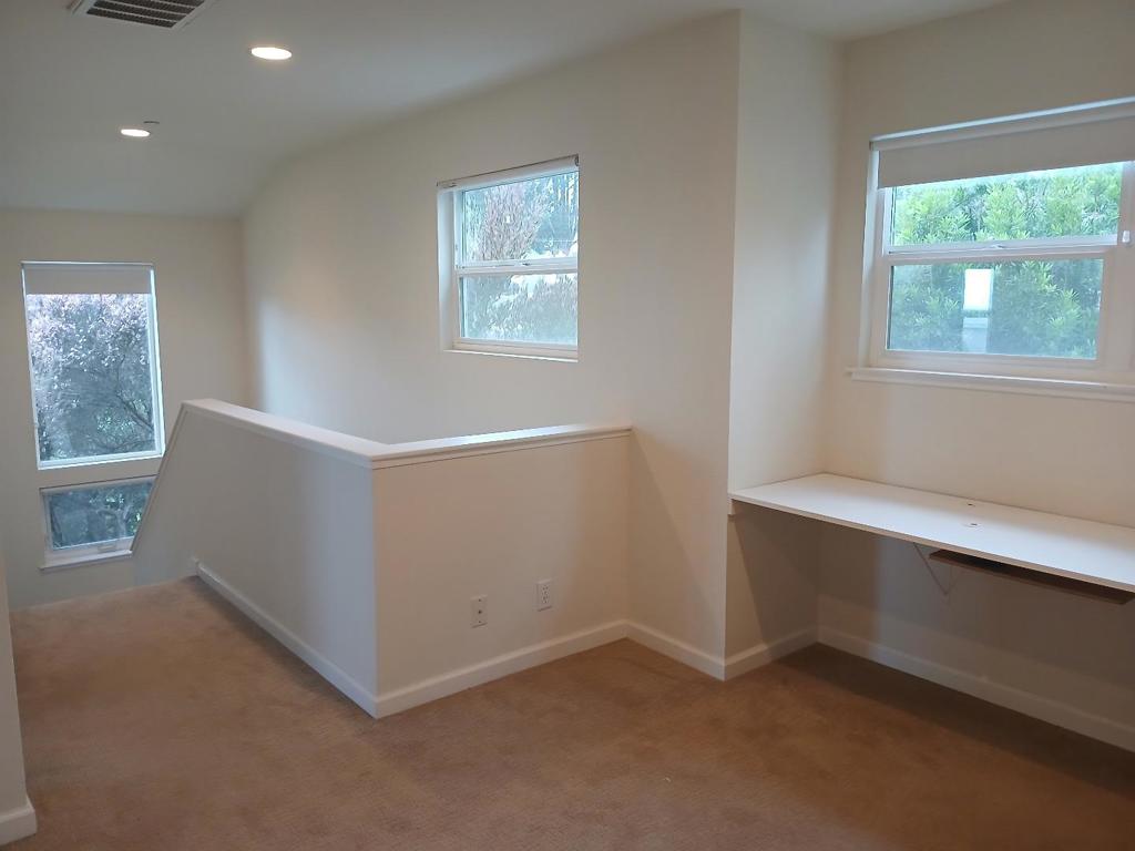 406 Coronado Street Property Photo 9