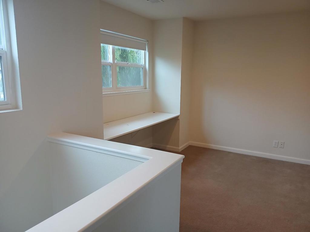 406 Coronado Street Property Photo 10