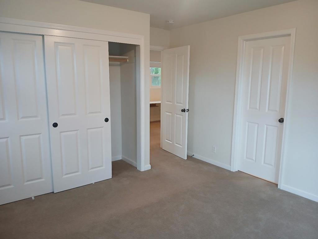 406 Coronado Street Property Photo 14