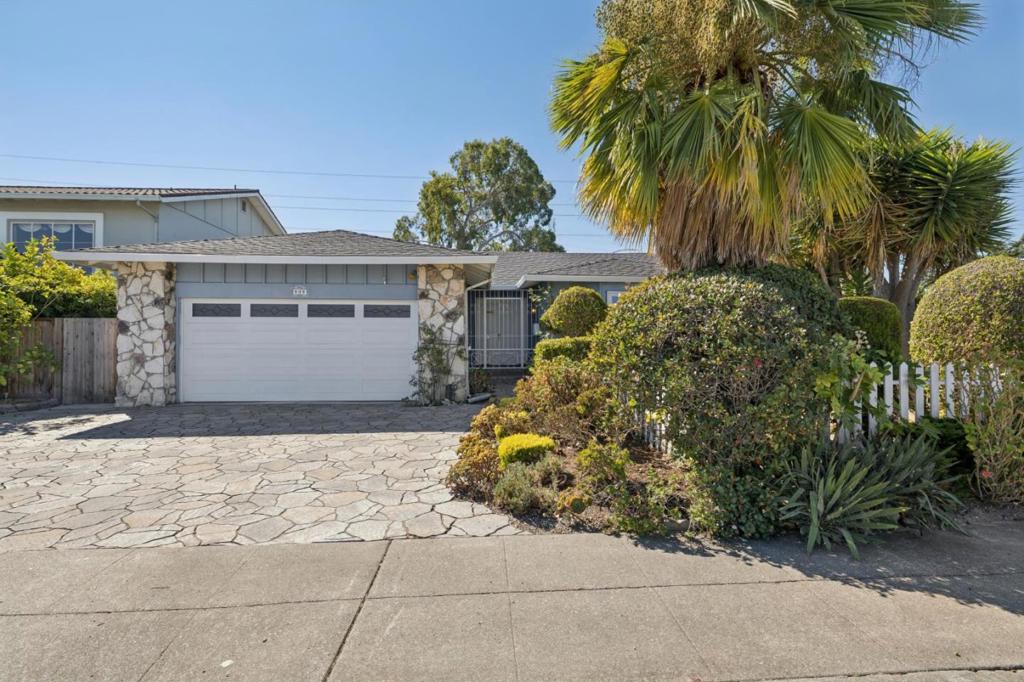 999 Lurline Drive Property Photo 1