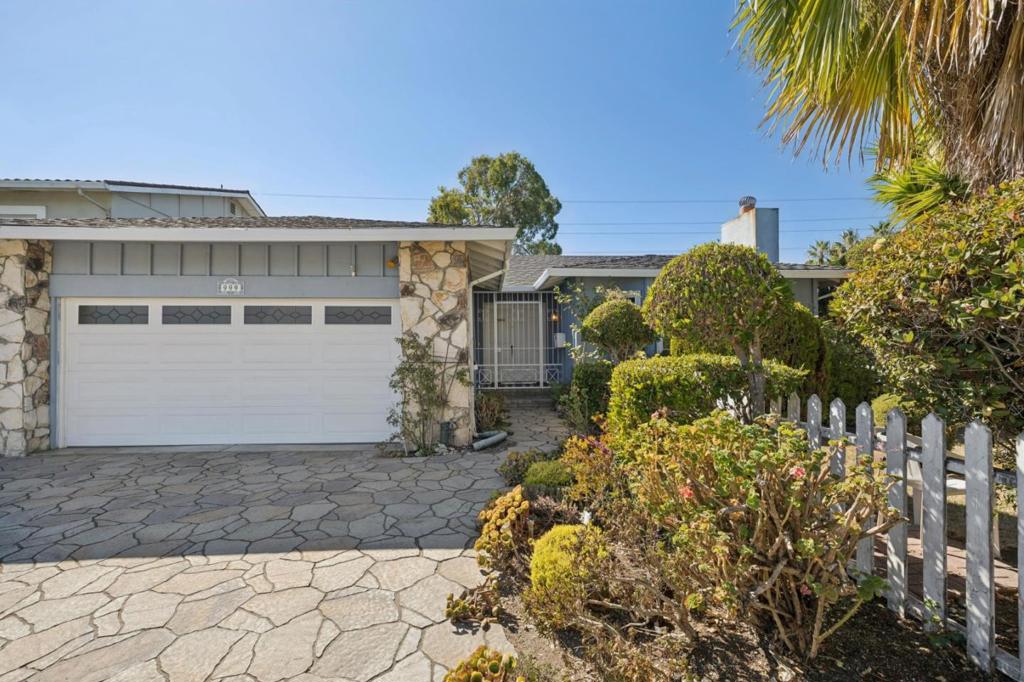999 Lurline Drive Property Photo 3